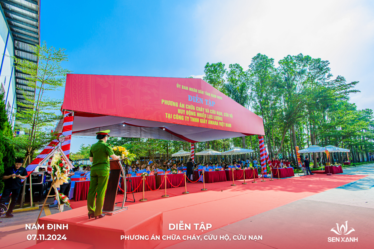 Lễ Diễn tập bế mạc trong kh&ocirc;ng kh&iacute; trang trọn