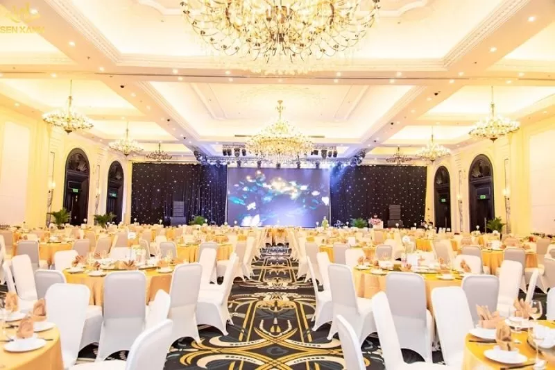 Top 20+ nhà hàng tổ chức tiệc cuối năm tại Đà Nẵng 2025