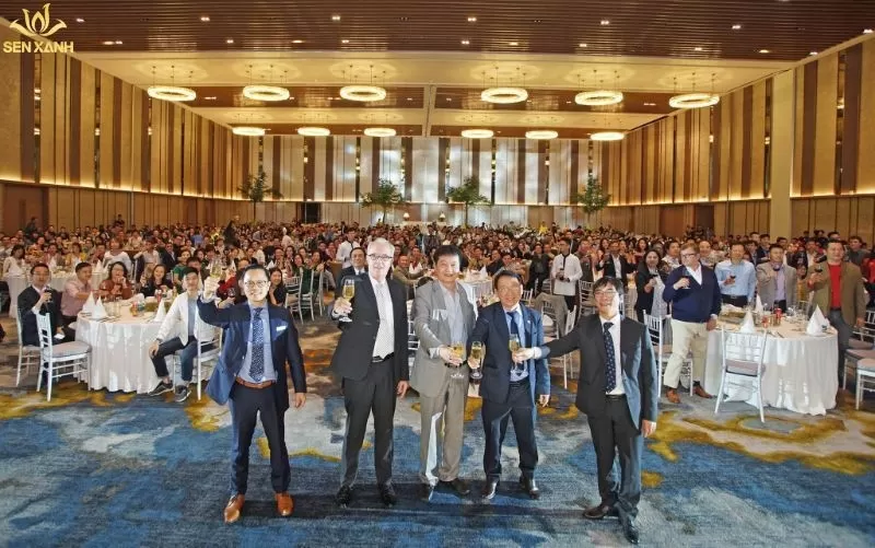 TOP 15+ nhà hàng tổ chức tiệc tất niên Year And Party TPHCM