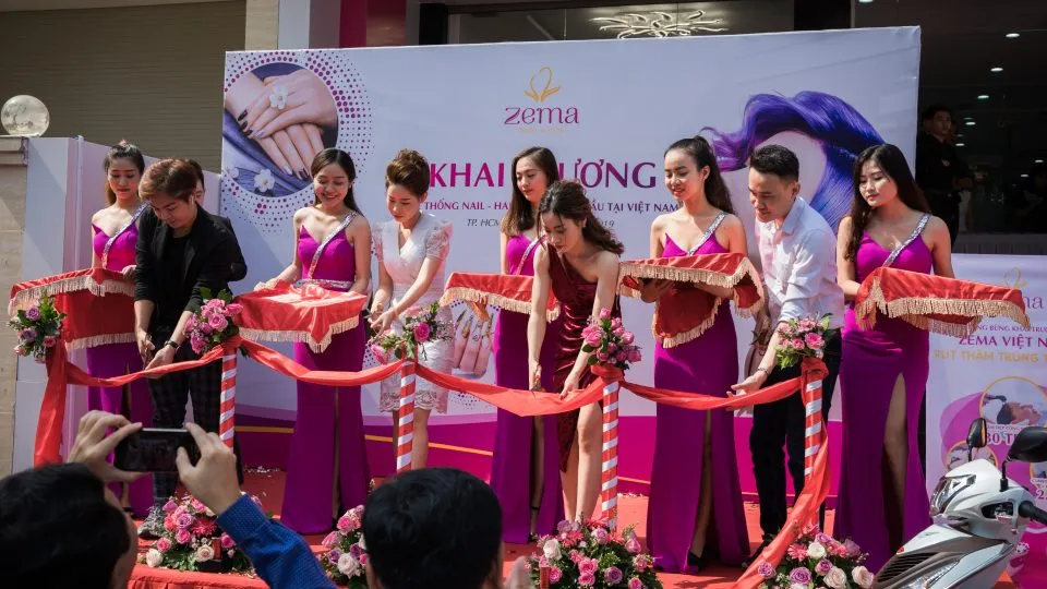 Nghi Lễ Cắt Băng Khánh Thành Và Những Điều Bạn Chưa Biết – Senxanhevent.vn
