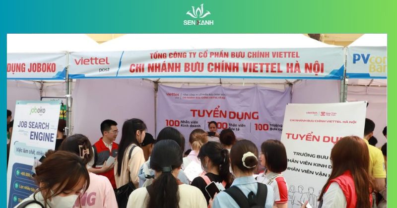 Nhiều thí sinh tham gia tuyển dụng
