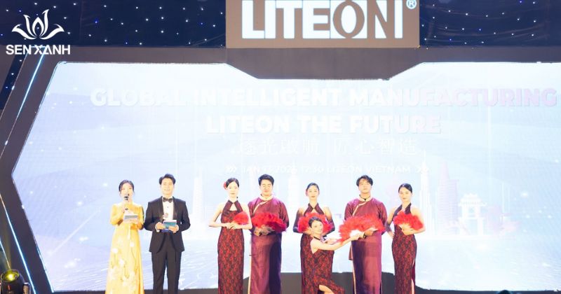 Tiệc cuối năm l&agrave; bữa tiệc mang nhiều &yacute; nghĩa 