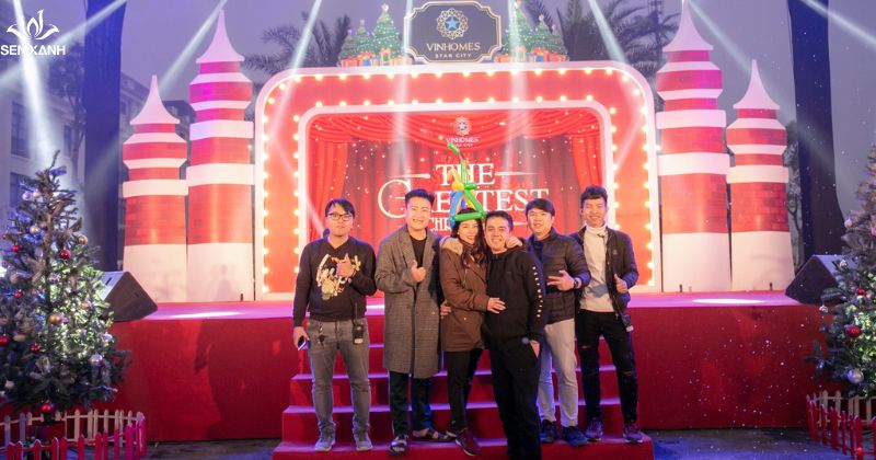 Tổ chức tiệc tối chương tr&igrave;nh Noel