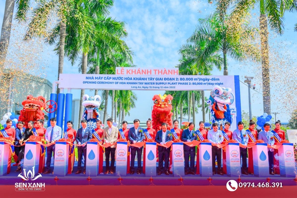 Tổ chức Lễ Kh&aacute;nh Th&agrave;nh
